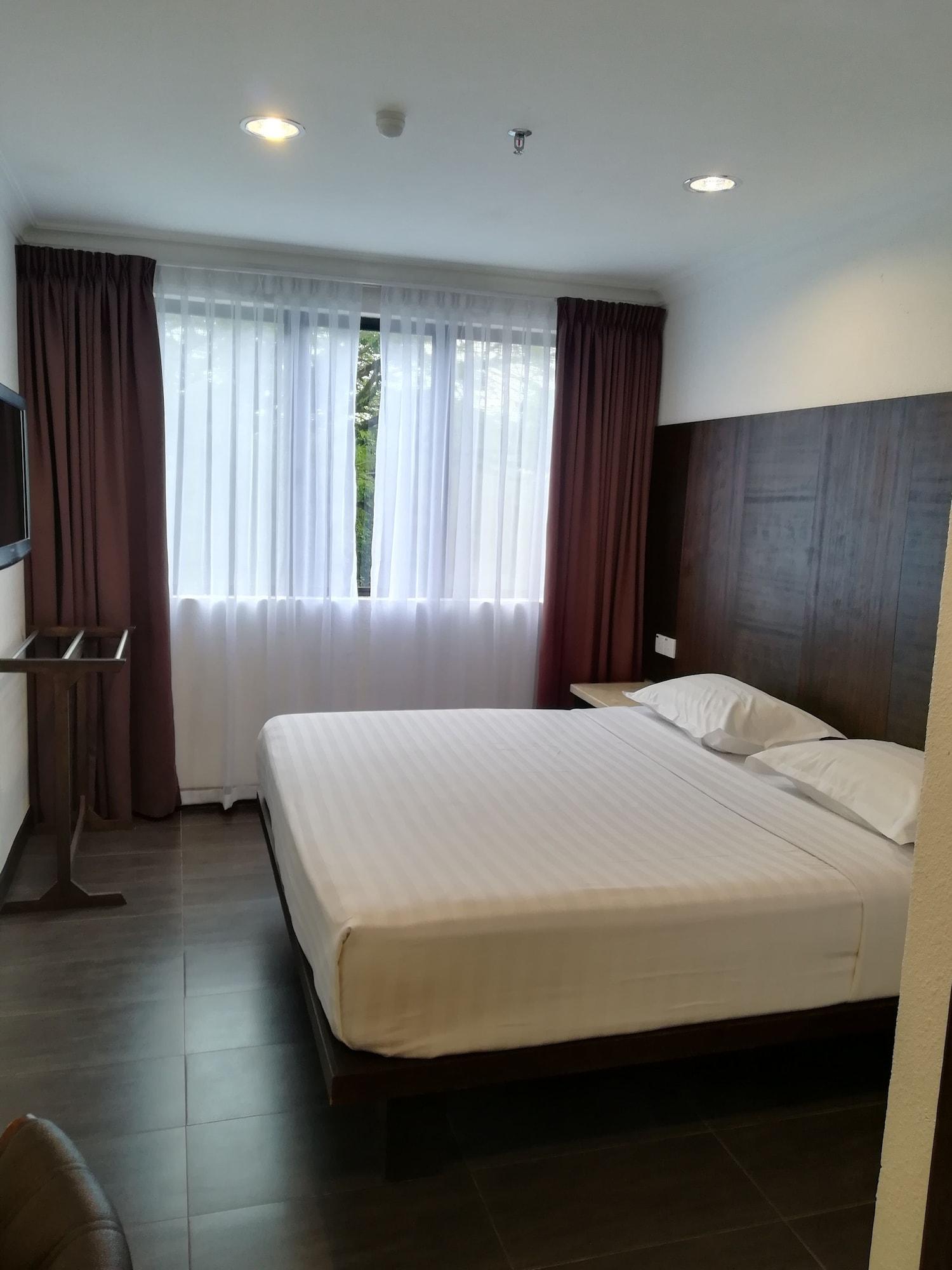 Crystal Lodge Kota Bharu Exterior photo