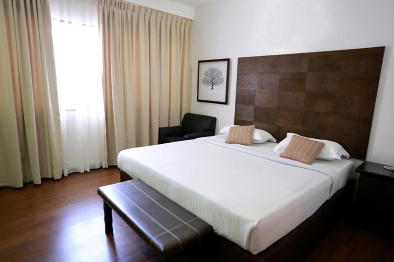 Crystal Lodge Kota Bharu Exterior photo